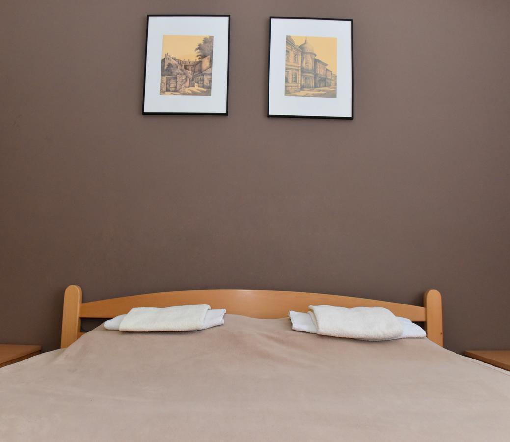 Hostel Milkaza Novi Sad Esterno foto