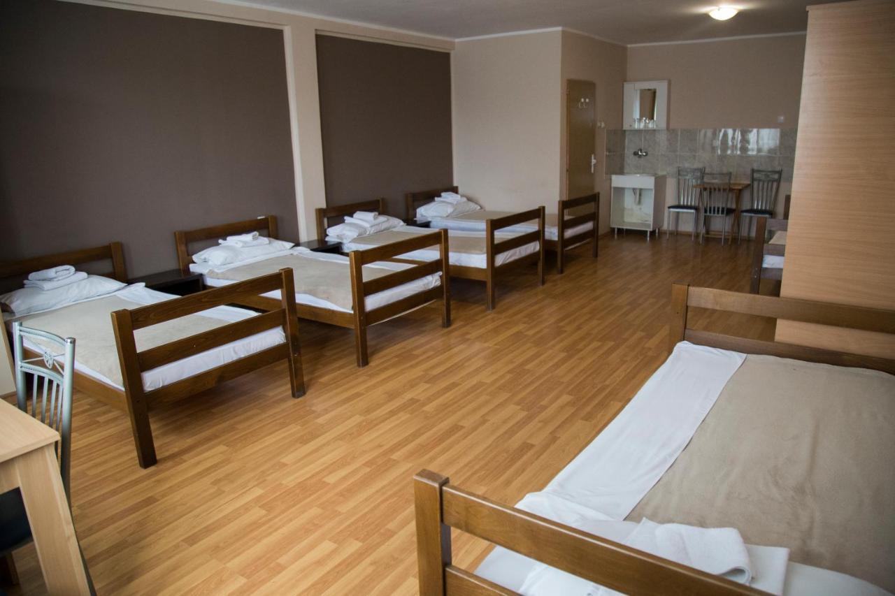 Hostel Milkaza Novi Sad Esterno foto
